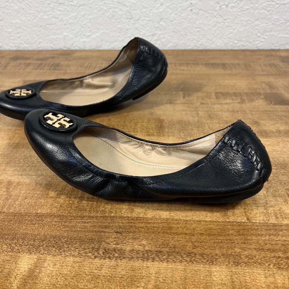 Women's Black Tory Burch Claire Ballet Flats Gold Tone Logo Emblem Size 9